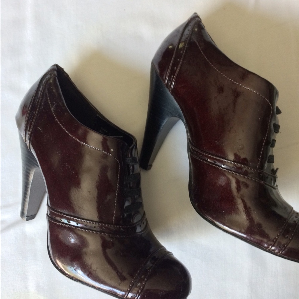 Burgundy booties🤤